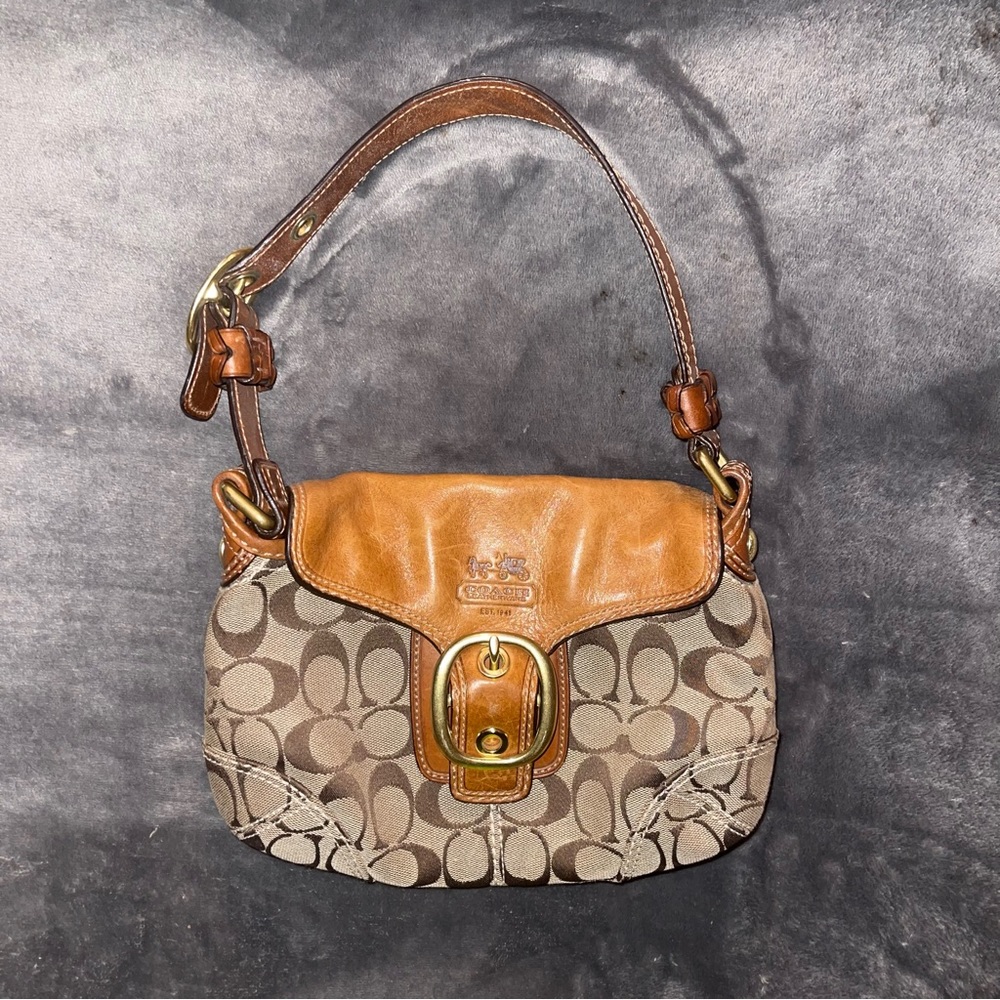 Beautiful Vintage Coach Monogram Shoulder Bag Purse